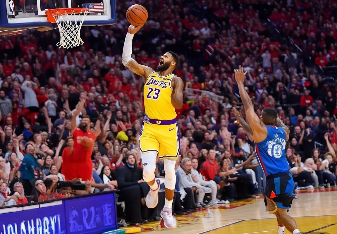 2019年NBA洛杉矶德比战：湖人快船巅峰对决亮点回顾(图2)