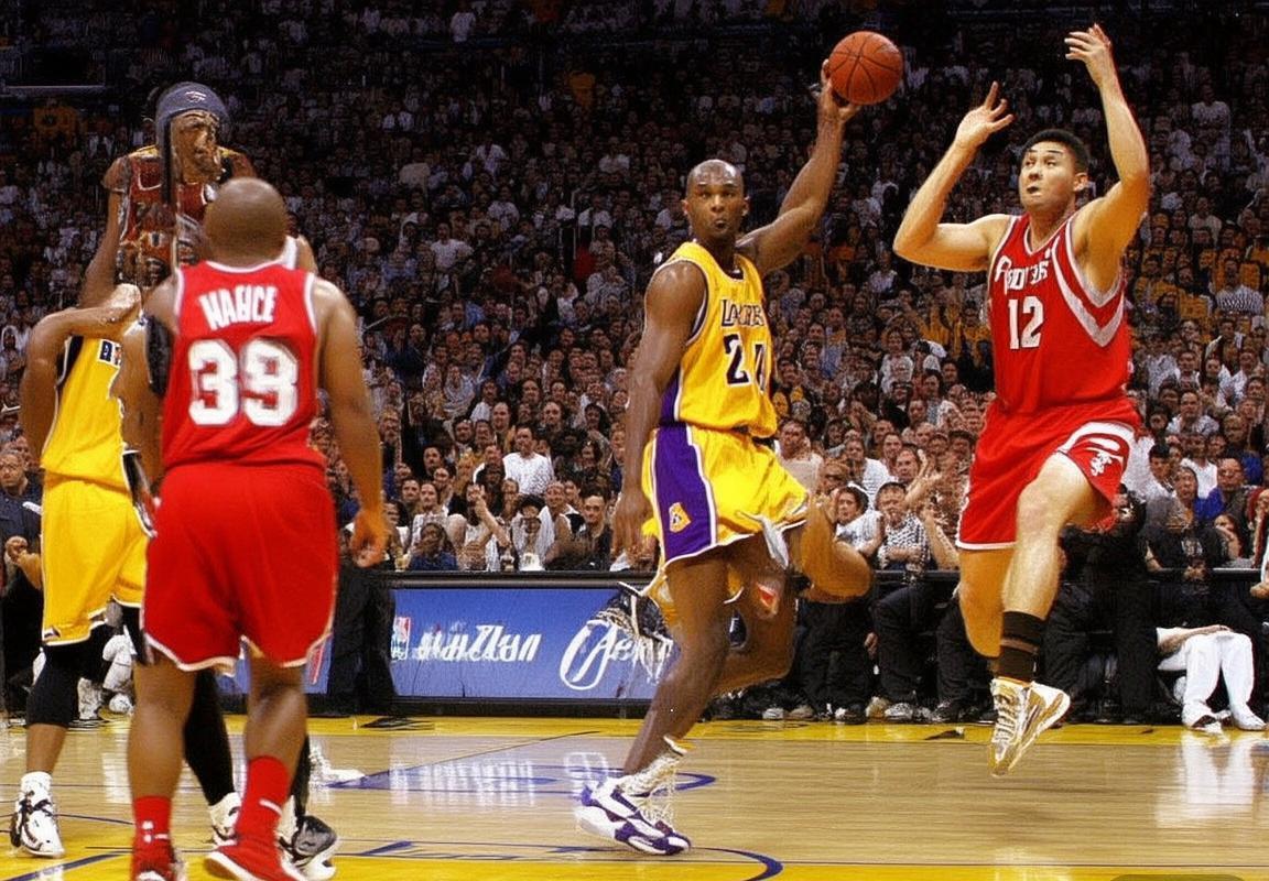 2004年NBA季后赛经典对决：科比奥尼尔VS姚麦火花碰撞(图6)