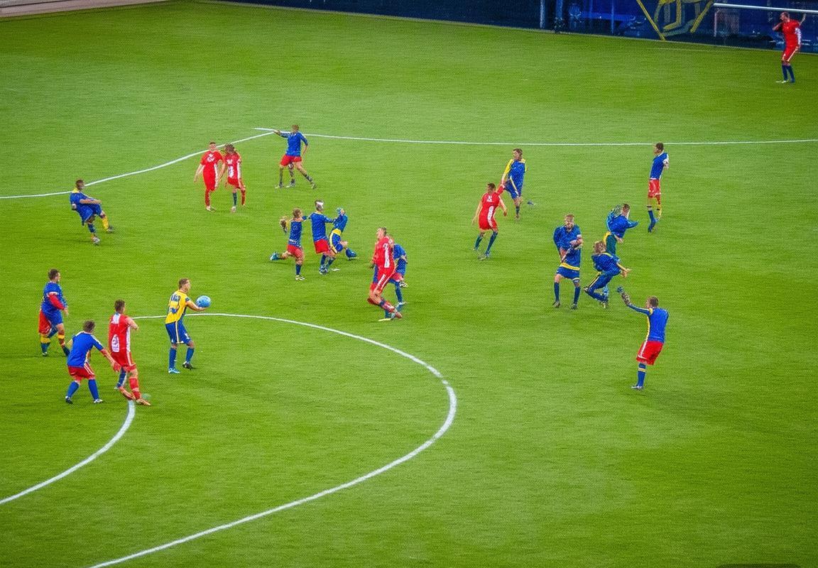 德乙焦点战：柏林联合VS基尔高战术对决解析与历史回顾(图3)